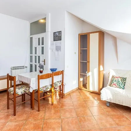 Beta A2+1 Apartment *