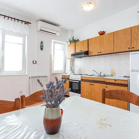 Beta A2+1 Apartment *